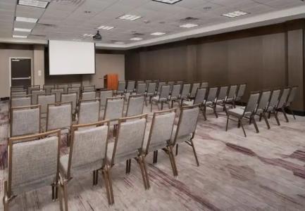 Courtyard by Marriott Tyler - 20