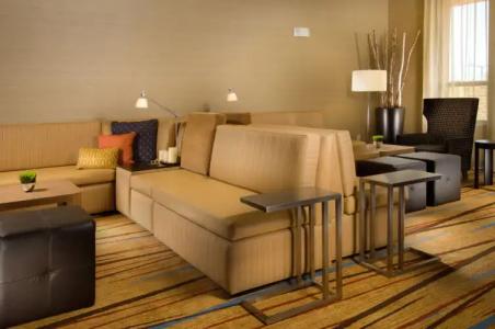 Courtyard by Marriott Tyler - 15