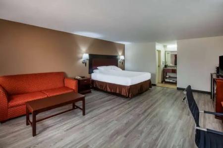 Days Inn & Suites by Wyndham Tyler - 3