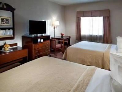 Quality Inn & Suites Near University - 55