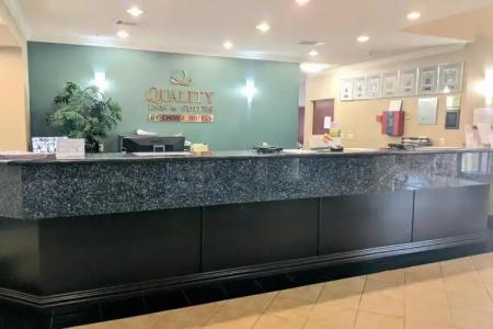 Quality Inn & Suites Near University - 34