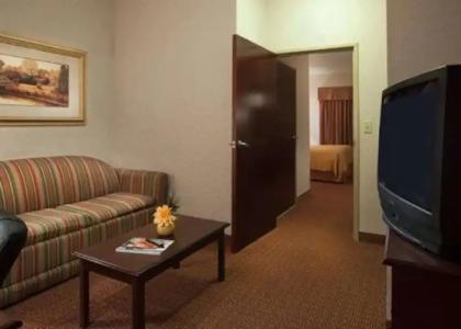 Quality Inn & Suites Near University - 28