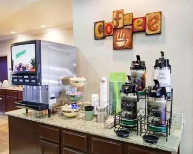 Quality Inn & Suites Near University - 17