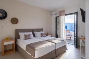 Aella Residence, Naousa
