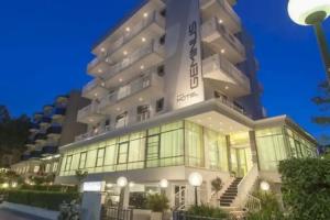 Hotel Geminus B&B, Cesenatico