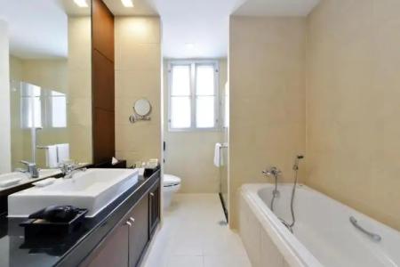 Grand Asoke Suites Boutique Residence - 40