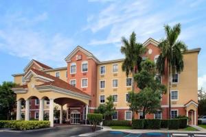 Best Western Plus-Doral/Dolphin Mall Hotel