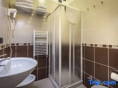 ḤỌṬẸḶ ṾẸṆẸṬỌ con accesso ZTL - 94