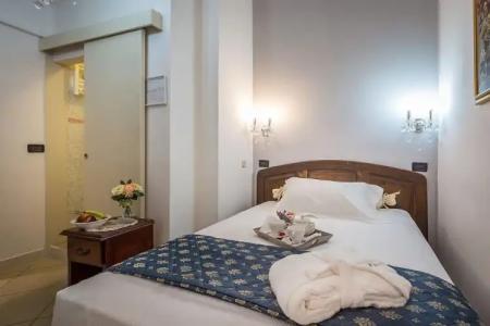 ḤỌṬẸḶ ṾẸṆẸṬỌ con accesso ZTL - 49