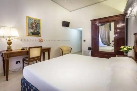 ḤỌṬẸḶ ṾẸṆẸṬỌ con accesso ZTL - 113