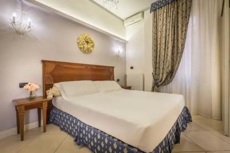 ḤỌṬẸḶ ṾẸṆẸṬỌ con accesso ZTL - 163