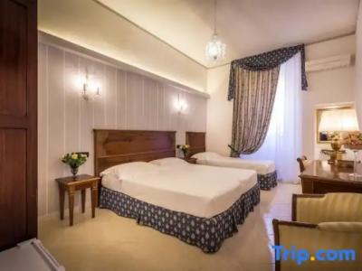 ḤỌṬẸḶ ṾẸṆẸṬỌ con accesso ZTL - 84