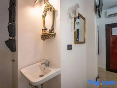 ḤỌṬẸḶ ṾẸṆẸṬỌ con accesso ZTL - 38