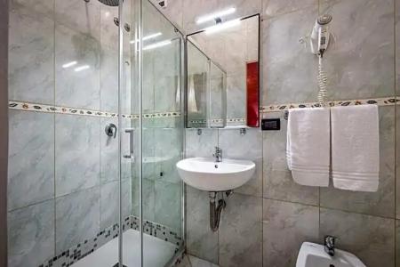 ḤỌṬẸḶ ṾẸṆẸṬỌ con accesso ZTL - 139