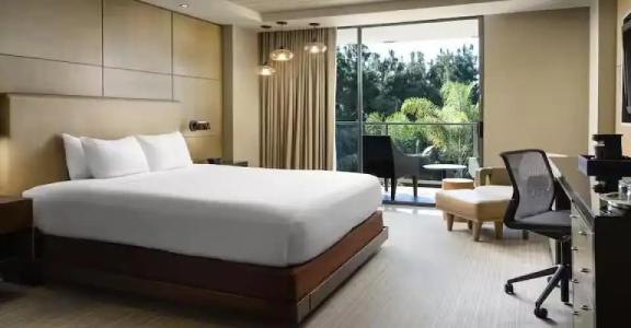 La Jolla, Curio Collection by Hilton - 46
