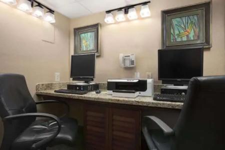 Days Inn by Wyndham Las Cruces - 3