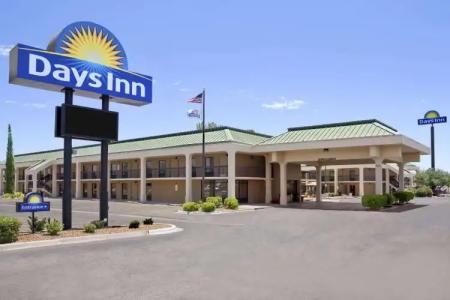 Days Inn by Wyndham Las Cruces - 12
