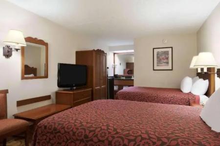 Days Inn by Wyndham Las Cruces - 13