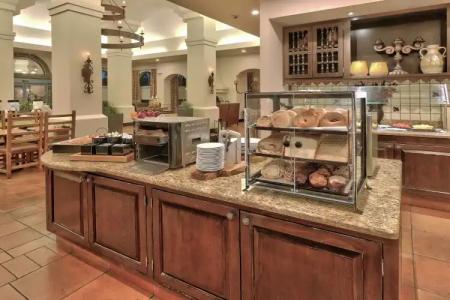 Hilton Garden Inn Las Cruces - 13