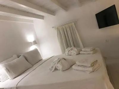 Kallichoron Art Boutique - 1