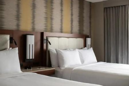 Kansas City Marriott Downtown - 37