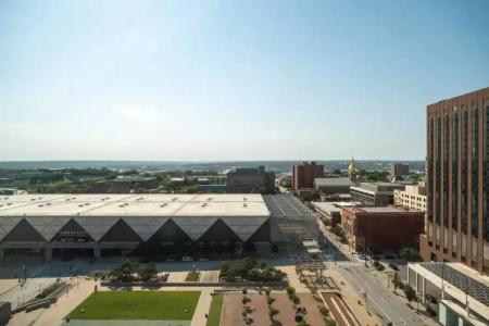 Kansas City Marriott Downtown - 18