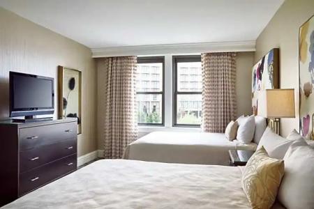 The Raphael, Autograph Collection - 110