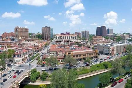 The Raphael, Autograph Collection - 90