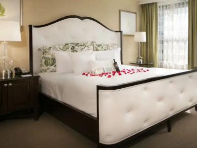 The Raphael, Autograph Collection - 3