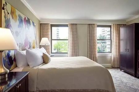 The Raphael, Autograph Collection - 140