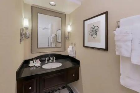 The Raphael, Autograph Collection - 68