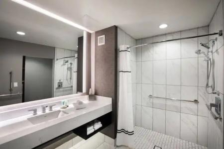 Ambassador Kansas City, Autograph Collection - 43