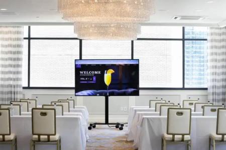 Ambassador Kansas City, Autograph Collection - 18