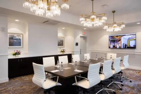 Ambassador Kansas City, Autograph Collection - 17