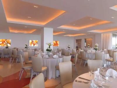 Hilton President Kansas City - 17