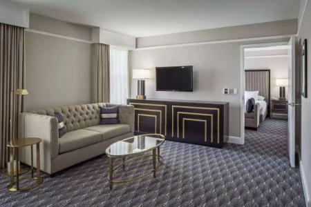 Hilton President Kansas City - 4