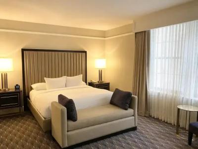 Hilton President Kansas City - 25