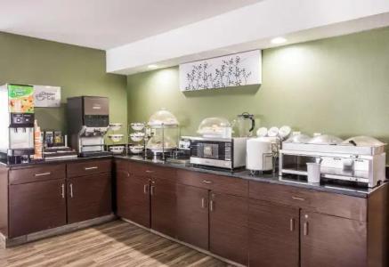 Sleep Inn Kansas City International Airport - 20