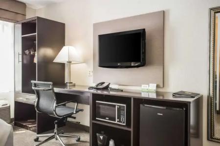 Sleep Inn Kansas City International Airport - 5