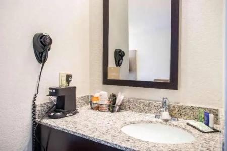 Sleep Inn Kansas City International Airport - 49