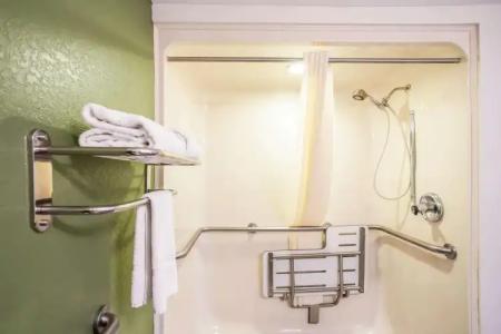 Sleep Inn Kansas City International Airport - 32