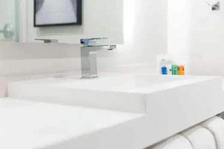 Radisson Phoenix Airport - 57