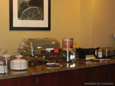 Hampton Inn Phoenix Airport North - 26