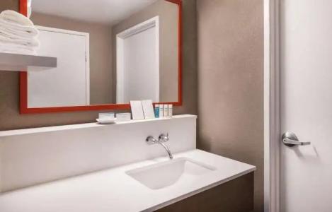 Hampton Inn Phoenix Airport North - 8