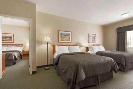 Days Inn by Wyndham Saskatoon - 47
