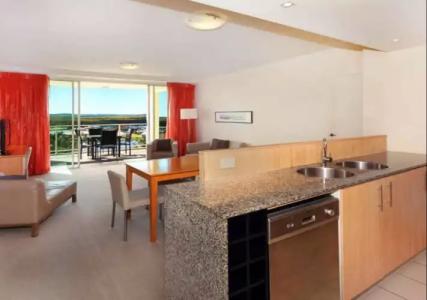 Pelican Waters Resort - 28