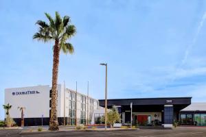 Doubletree By Hilton Palmdale, Ca, Palmdale