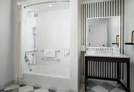 del Coronado, Curio Collection by Hilton - 192