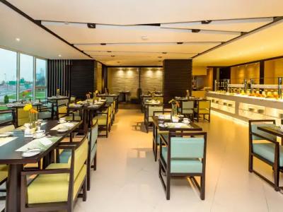 Flora Creek Deluxe Apartments, Dubai - 35