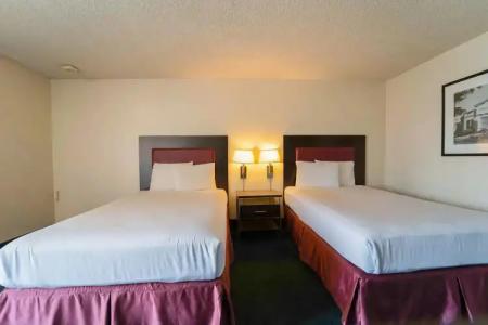 Royal Plaza Inn - 30